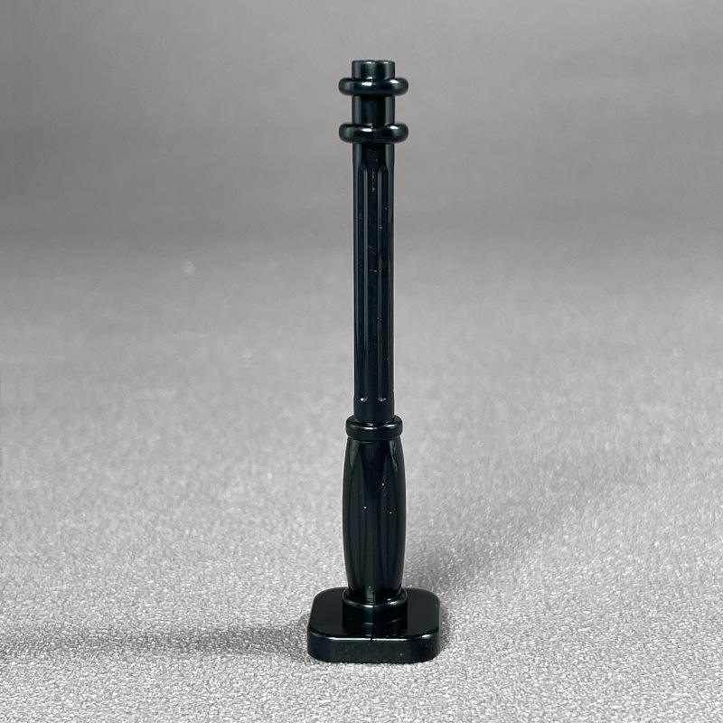 Lampadaire creux noir