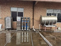 Machine de purification d'eau industrielle système d'osmose inverse trou de forage eau puits trou d'eau eau sel de mer usine d'osmose inverse