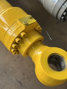 Cilindro Idraulico Benna Braccio per Komatsu PC25-1, PC220, PC220-7, PC300-7, PC300-8, PC300-8MO, PC360-10, PC360LC-10, PC400LC-7, PC200-8 - Product Image 3