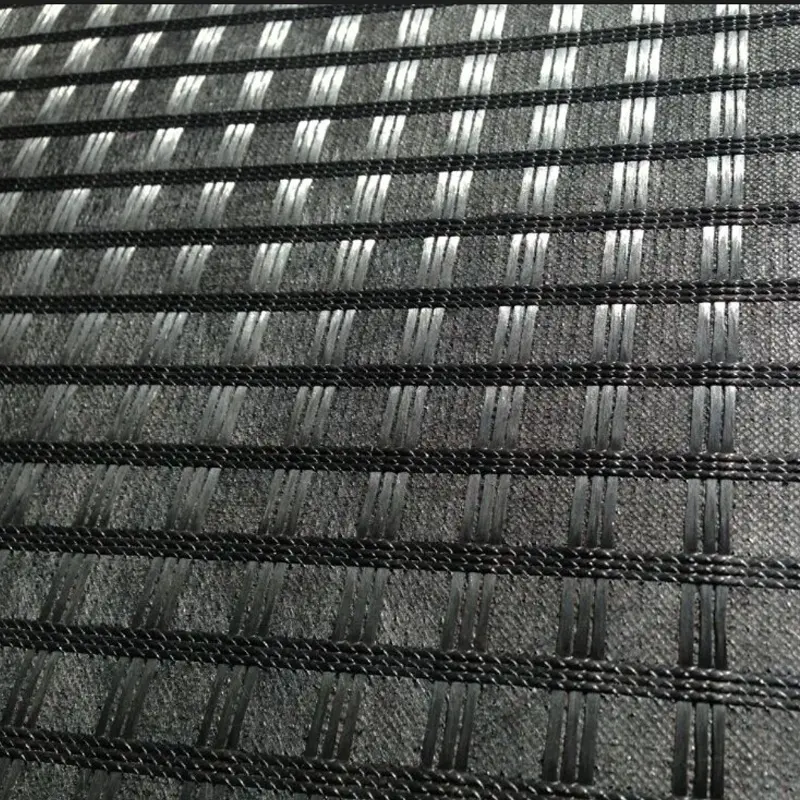 Geotextile를 가진 Geogrid 합성