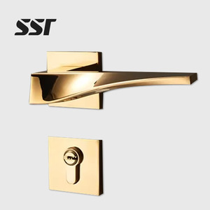 Cerradura de Puerta Interior SSR Moderna, Dorada Brillante, con Control Táctil Ambidiestro, 1 Año de Garantía, Fácil Instalación, 3D - Product Image 1