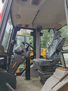 รถตักล้อยาง JCB แบบสกิดสเตียร์ พร้อมระบบไฮดรอลิก สำหรับงานหนักในงานก่อสร้าง - Product Image 5