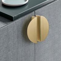 Pegangan tarik dapur kabinet bentuk bulan setengah pintu logam desain Modern aluminium harga grosir kualitas tinggi