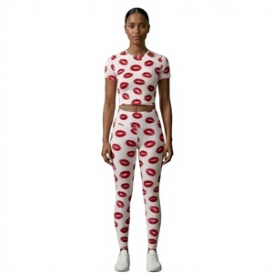 Conjunto Deportivo Personalizado para Mujer, Top Corto y Leggings de Cintura Alta, Secado Rápido, para Gimnasio y Yoga 2026 - Product Image 1