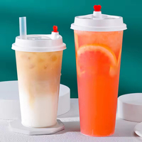 Gobelet en plastique jetable de 500ml avec logo personnalisé Gobelet en plastique pour boisson, thé au lait Gobelet en plastique transparent injecté en PP avec couvercles