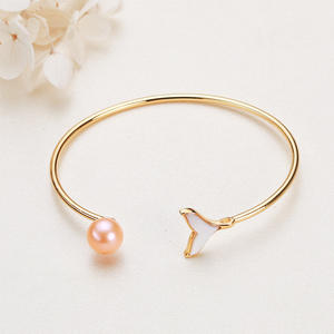 Vente en gros de bracelets en perles d'eau douce plaquées or Zhuji, coquille d'Edison, queue de poisson, cuivre, autres bijoux élégants en perles - Product Image 2