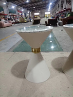 Table d'angle élégante en acier miroir doré pour maison moderne