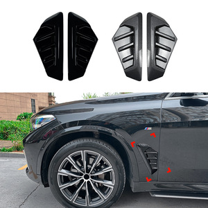 สติ๊กเกอร์ตกแต่งช่องระบายอากาศบังโคลนรถยนต์ BMW X5 G05 LCI M Sport สีดำเปียโนลายคาร์บอนไฟเบอร์แบบมีกาวติดตัวถัง ปี 2023+ - Product Image 1