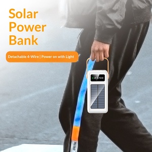 Offre Spéciale – Batterie Externe Solaire Portable 30000 <span class=keywords><strong>mAh</strong></span> 10W Multi-Ports avec Câble Intégré et Lumière LED pour Urgences en Extérieur - Product Image 2