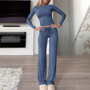 Ensemble de yoga de <span class=keywords><strong>sport</strong></span> pour femmes T-<span class=keywords><strong>shirt</strong></span> à manches longues et pantalon de couleur unie Vêtements d'entraînement confortables - Product Image 3