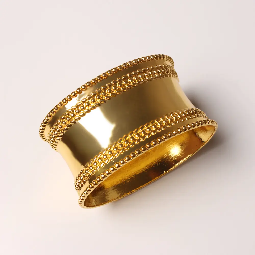 2024 nouvelle décoration de noël vente chaude exquis mode alliage ovale métal serviette anneau boucle pour mariage tissu de table