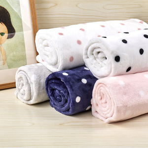 Oem Hot Selling High Quality 100% Polyester <strong>Small</strong> Dot Printing Flannel Fleece Gift <strong>Blanket</strong> for Gift Knee Throw <strong>Blanket</strong> - Product Image 6