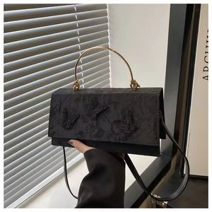 Bolso de mano elegante y versátil estilo sobre, colección 2026, bandolera sencilla, tamaño pequeño cuadrado, venta al por mayor coreana - Product Image 6