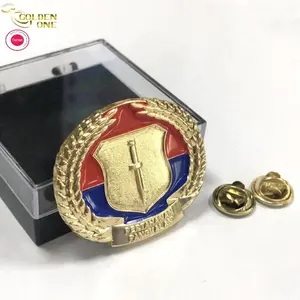 Hot Sale Usa Logo Custom Reversspeldjes Glanzend Goud Plating Backing Matrijs Geslagen Email Pinnen Zacht Email Badge Met Vlinderkoppeling