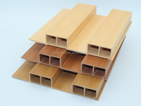 Panneaux de revêtement mural en composite bois-plastique PVC WPC imperméables sans formaldéhyde, design européen, prévention des incendies B1, hôtel