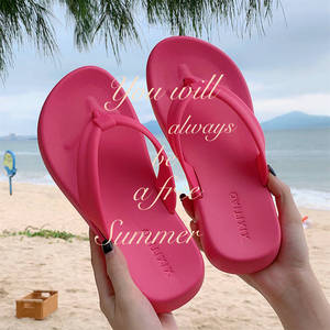 Nuove Ciabatte Estive alla Moda 2026, Infradito da Spiaggia Chiloe, Sandali Piatti di Design, Pantofole Nere Slip-on - Product Image 2