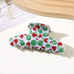 Pinces à cheveux tendance antidérapantes en PVC pour femmes, adolescentes et filles, motif fraise, outils de coiffure multi-usages - Product Image 6