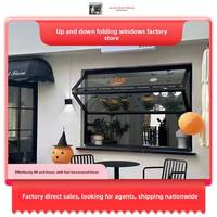 Portes et fenêtres pliantes tendance au design distinctif, gain de place, idéales pour les cafés et les salons de thé.