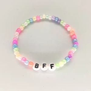 Perles en acrylique personnalisables KDB8308 pour enfants, lettres initiales pour cadeau personnalisé, bracelet <span class=keywords><strong>d</strong></span>'<span class=keywords><strong>amitié</strong></span> BFF - Product Image 2