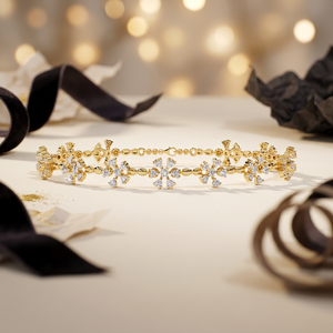 Pulsera de Diamantes con Diseño Floral para Mujer – Racimo de Flores Dispersas con Diamantes de Laboratorio VVS DEF CVD en Oro Sólido de 9K, 10K, 14K y 18K - Product Image 1