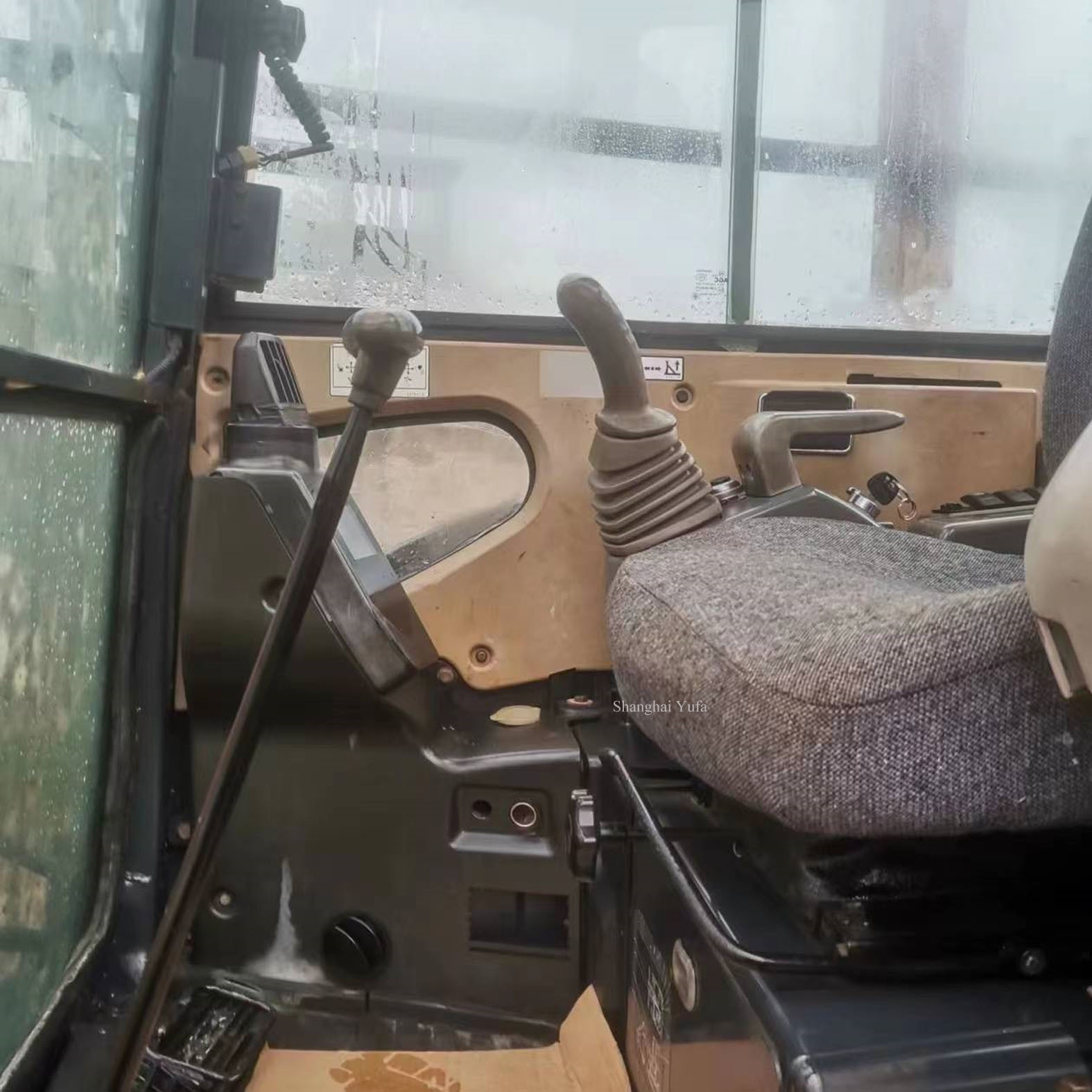 6.5 Ton Mini Backhoe Hitachi ZX65USB - Long Digging Earth