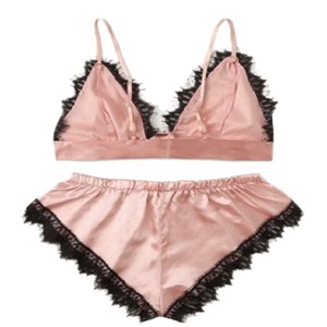 Conjunto de dos piezas de ropa de estar por casa de imitación de seda negra, estilo europeo y americano, a la moda y cómodo, al por mayor. - Product Image 2