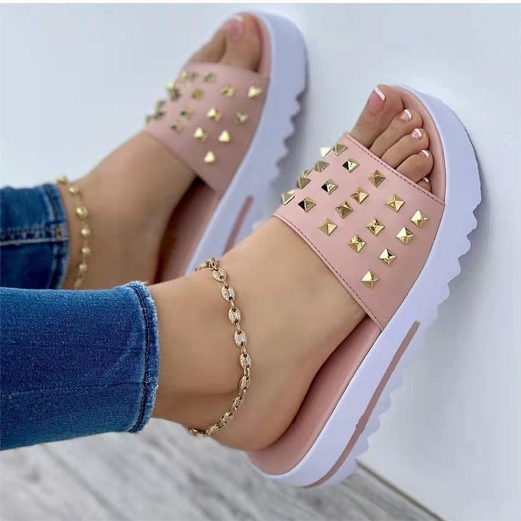 Fashion Thick Soled Slippers with Nails Shoes Fashion Platform Sandals Slippers for Women