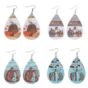 ต่างหูหนังเทียมสำหรับผู้หญิง882 Uionen ใหม่ต่างหูรูปใบเมเปิ้ลลายเสือดาวฟักทอง - Product Image 6