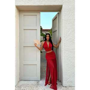 Ensemble de costume jupe rouge pour femmes - Product Image 2