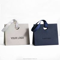Sac en papier imprimé avec logo personnalisé pour bijoux avec poignée en ruban-Sac fourre-tout de qualité supérieure pour bagues, colliers et boucles d'oreilles Emballage de marque de luxe