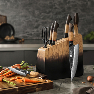 Set di coltelli da cucina affilati in acciaio Damasco dal design innovativo con supporto in legno - Product Image 1
