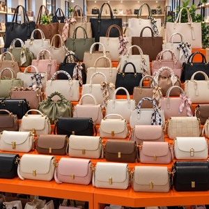 Bolsos de segunda mano de lujo de marca para mujer, de alta calidad, a la moda, mixtos para hombre y mujer, usados, de segunda mano, con código, para escuela, venta al por mayor - Product Image 4