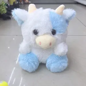 Meilleure vente 8 pouces assis gros bétail poupée mignon pas cher ferme Animal peluche vache jouets pour enfants