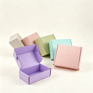 Scatola Rigida Ecologica Personalizzata per Vino con Chiusura Magnetica, Rivestimento in Spugna e Laminazione Opaca, Colore Rosa - Product Image 6