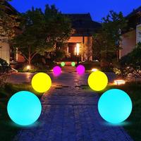 Lampe sphérique suspendue à LED solaire IP65 avec batterie pour la décoration de jardin et de chemin