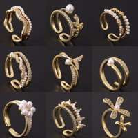 Bague élégante et tendance pour femme en laiton plaqué or 14 carats avec perle, bague de fiançailles et de mariage empilable, cadeau idéal pour elle