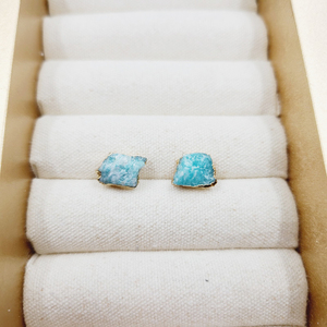 Khuyên Tai Thạch Anh Thô Với Thạch Anh Hồng Và Thạch Anh Tím Bằng Thép Không Gỉ, Khuyên Tai Dạng Hạt Đá Quý Tối Giản - Product Image 5