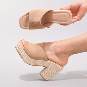 Chaussures compensées pour femmes à semelle épaisse, ornées de perles et d'un nœud décoratif, à plateforme - Product Image 1