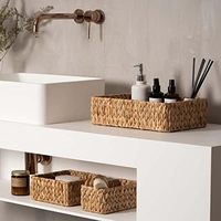 Lot de 3 paniers de rangement modernes en jonc de mer tressé, faits à la main, écologiques, grands et petits, naturels, pour l'organisation des étagères de garde-manger et des outils
