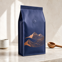 Sachet à soufflet latéral bleu cobalt pour café de spécialité avec valve de dégazage et fermeture refermable pour grains torréfiés de qualité supérieure