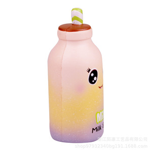 ของเล่นบีบคลายเครียดรูปขวดนมเชค ทำจากเรซิ่น สำหรับตกแต่งห้องเด็ก - Product Image 3