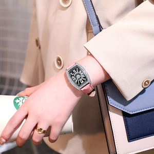 <span class=keywords><strong>Reloj</strong></span> de Pulsera Cuadrado de Cuero para Mujer, con <span class=keywords><strong>Diamantes</strong></span>, Números Grandes y Facetas - Product Image 1