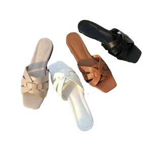 Sandali YZ all'ingrosso economici casual da donna, scarpe estive nuove con tacco basso, ciabatte da spiaggia piatte in stile europeo e americano - Product Image 1