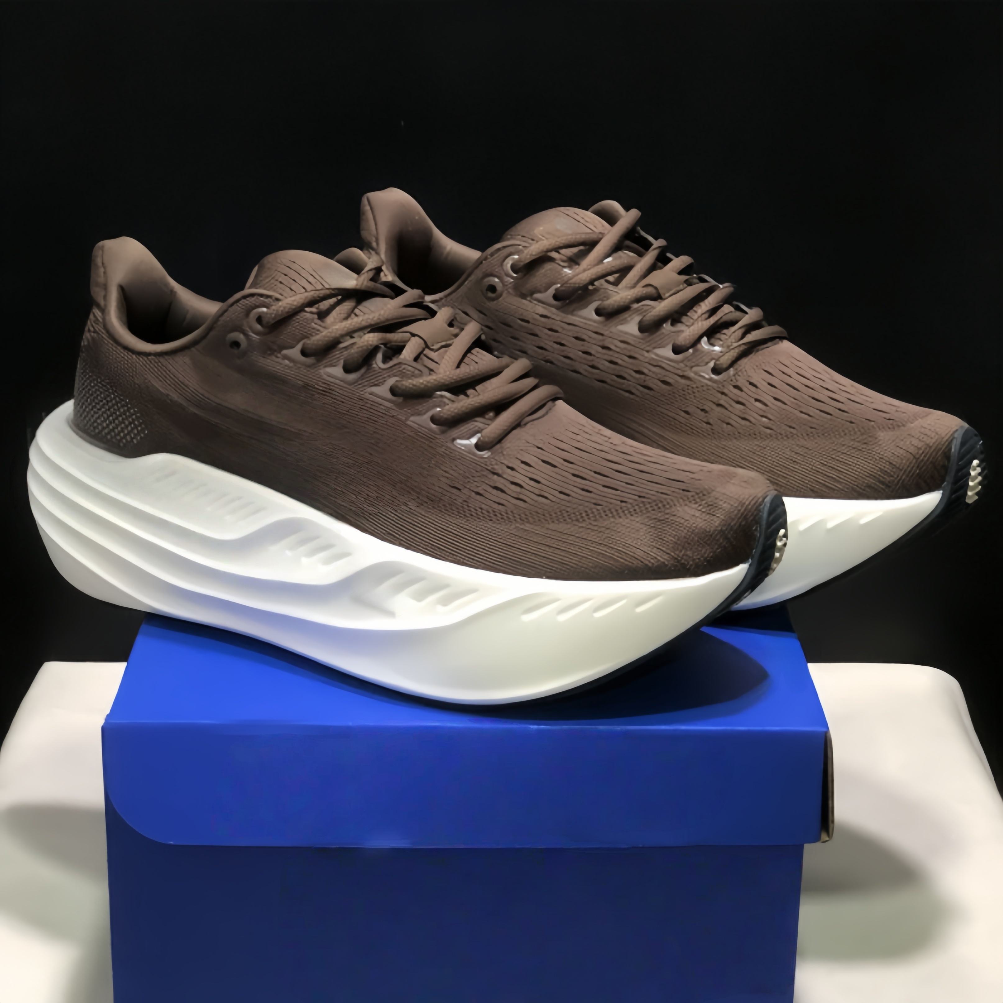 สีน้ำตาล