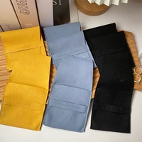 Boîte à bijoux de luxe en microfibre YZ en gros, avec logo personnalisé en relief, en velours, anti-poussière, en forme d'enveloppe, emballage de bijoux haute capacité