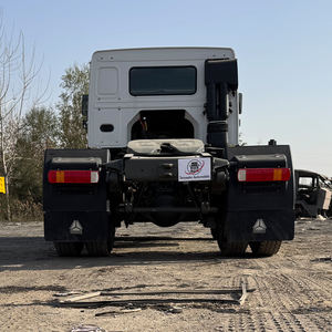 Camión Sinotruk a Precio Favorable, Camión de 371HP 420HP, 4*2 6x4 8X4, 6 Ruedas 10 Ruedas, Camiones Tractores de <span class=keywords><strong>Segunda</strong></span> <span class=keywords><strong>Mano</strong></span> - Product Image 5