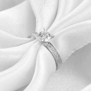 Bague en or pour femme avec zircon et accents de diamants, sertie à griffes, bijoux de fiançailles CG1844 - Product Image 2