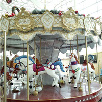 Manège de fête foraine antique d'extérieur avec chevaux pour enfants à vendre