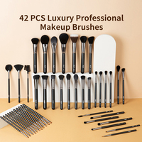 Ensemble de 42 pinceaux de maquillage professionnels de haute qualité EMF, logo personnalisé, étiquette privée, vente en gros, étui pour pinceaux de maquillage pour anticernes