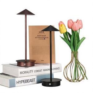 Lámpara de Mesa Táctil Portátil de Diseño Moderno, de Aluminio Puro, Impermeable, con Batería, para Decoración de Restaurantes y Hoteles de Lujo - Product Image 3